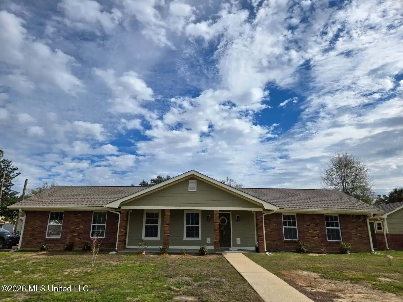 Image 1: Exterior Front