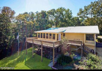 1812 Seacrest Drive
