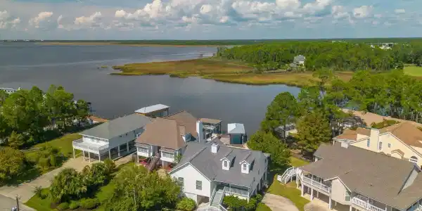 102 Poplar Point