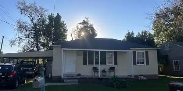 190 Travia Avenue