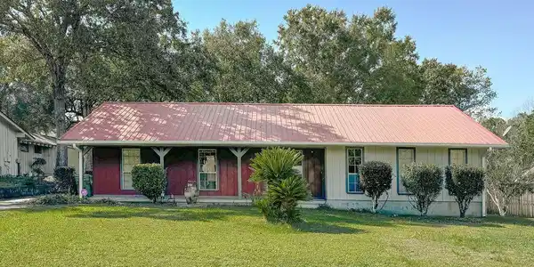 656 Mauna Loa Court