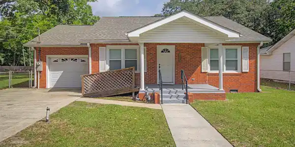220 W Old Pass Road