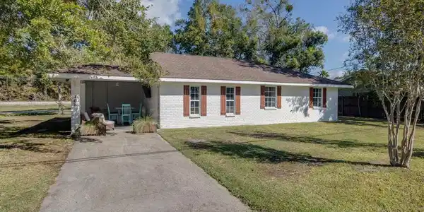 408 Favre Street