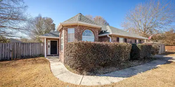 2901 Joni Drive