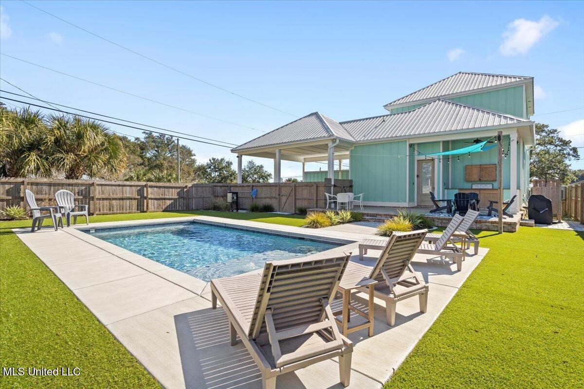 Image 4: 02-HJ0A1083