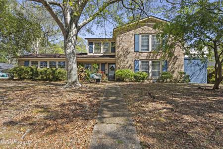 116 Blue Heron Boulevard
