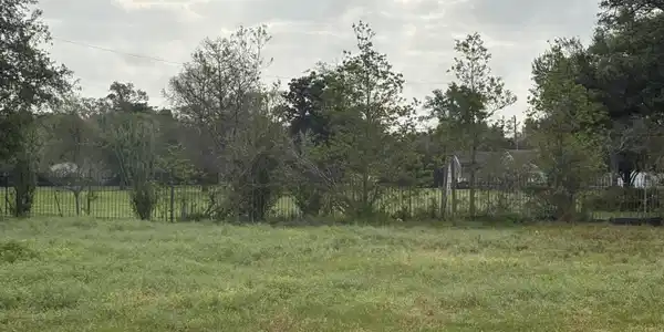 Seaside Oaks Drive