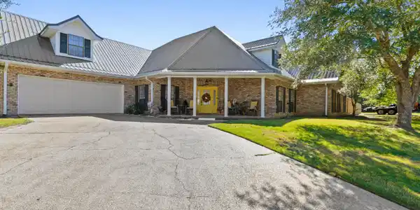 107 Campion Drive