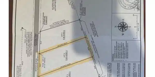 Image 2: Lot 2