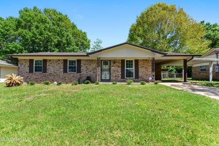 103 Stennis Avenue