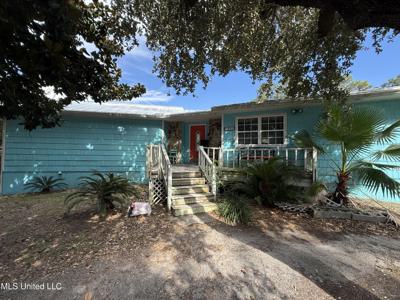 1832 Seacrest Drive