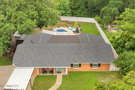 120 Shady Grove Avenue