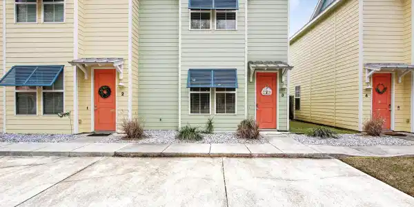 216 Carre Court