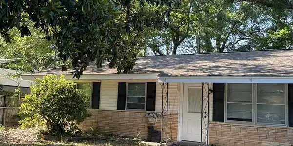 229 Woodland Circle