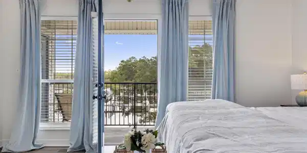 Image 4: gorgeous views with your coffee?