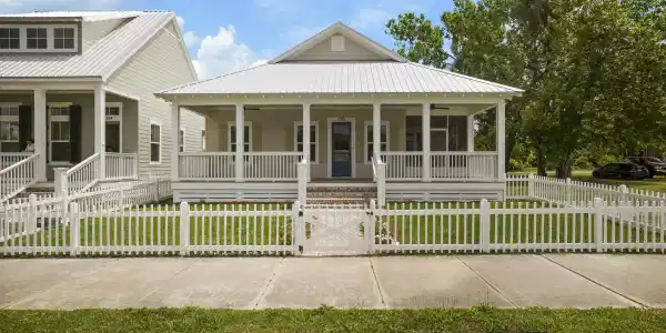 250 Caillavet Street