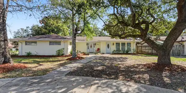 332 Eastview Drive