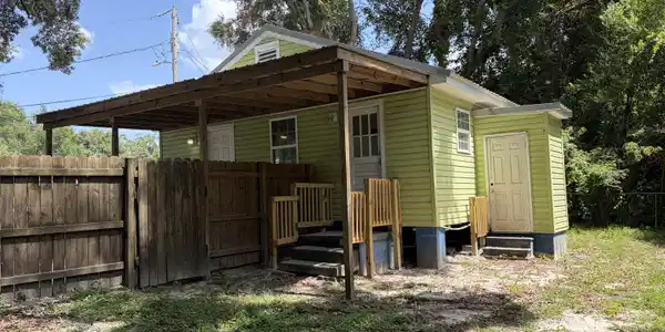 Image 2: Exterior Back