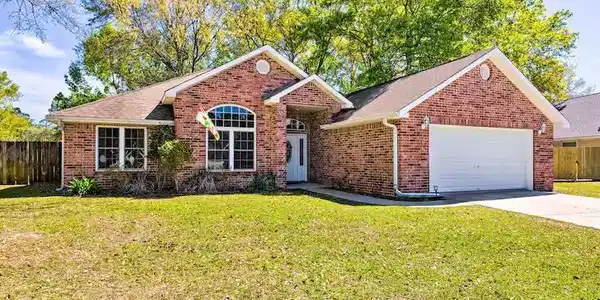 6904 Southwind Drive