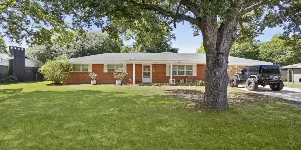 2208 Popps Ferry Road