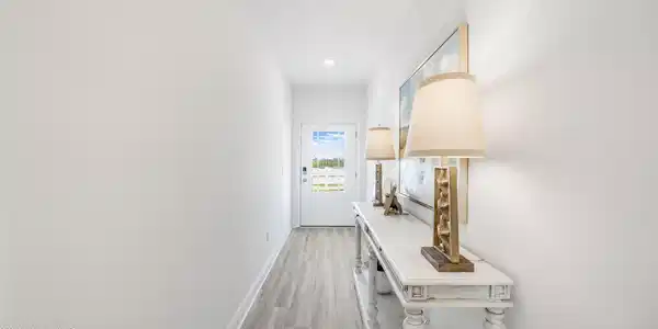 Image 3: Entry Hallway