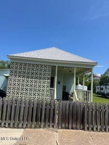872 Jackson Street