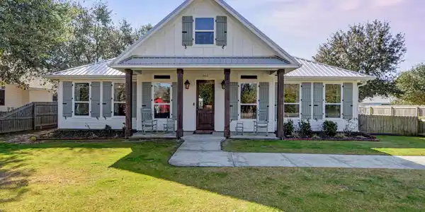 802 Old Spanish Trail