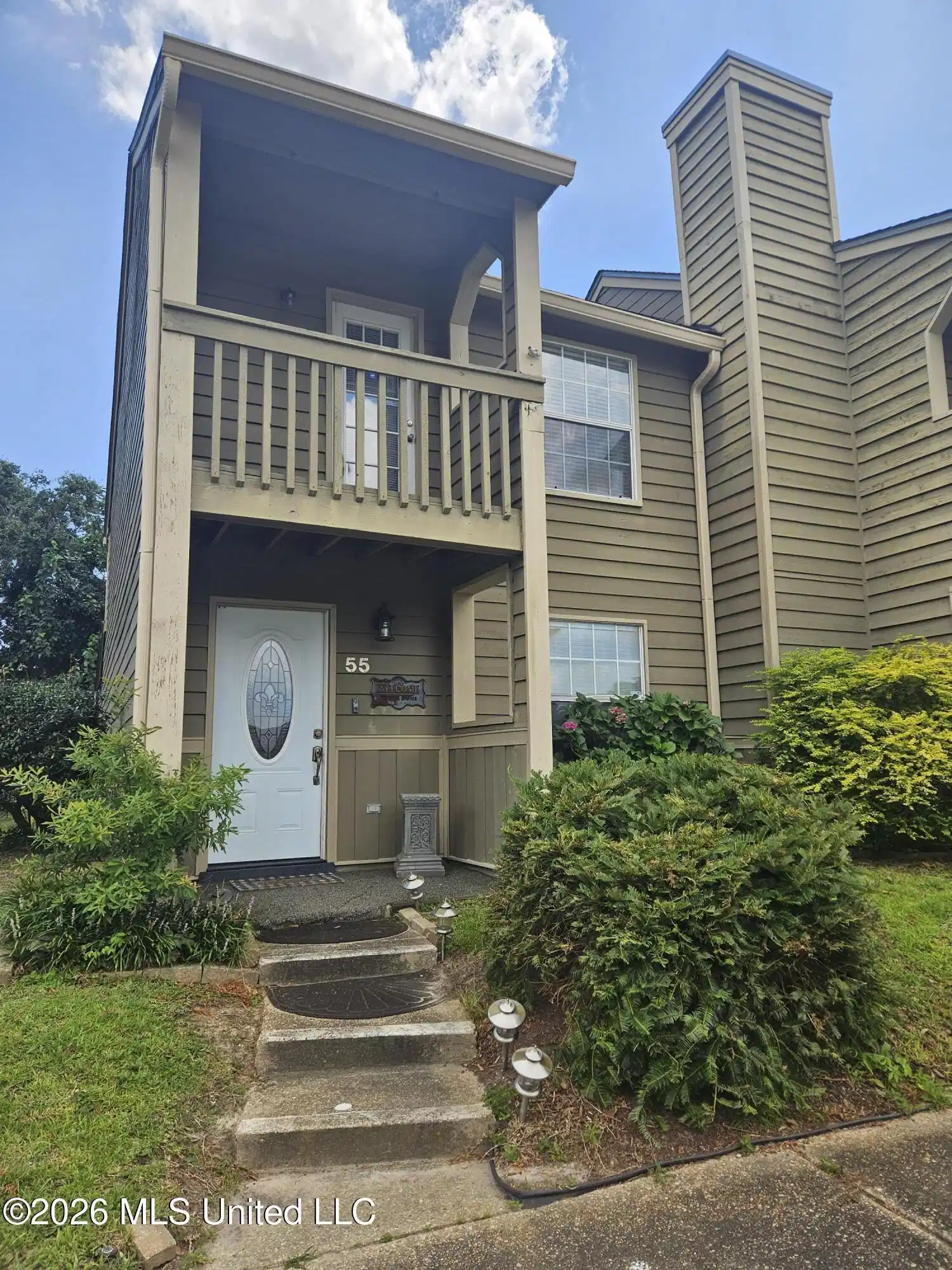 Image 1: Ext. Front