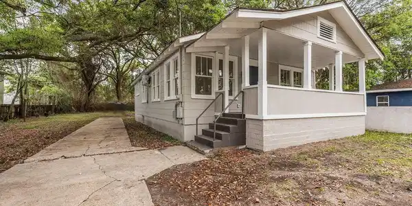 270 Mcdonnell Avenue