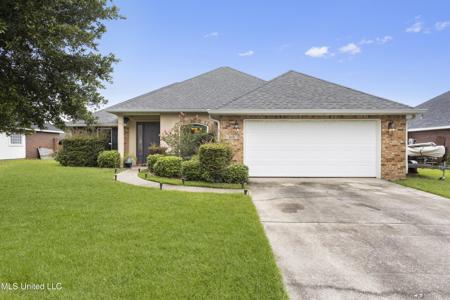 311 Pinecrest Boulevard