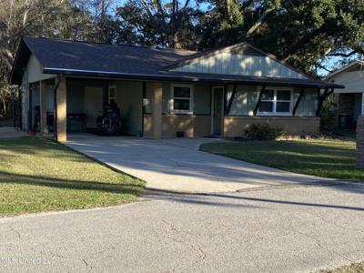 104 Twin Cedar Avenue