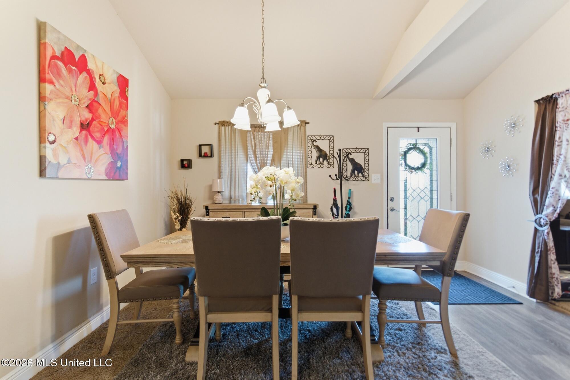 Image 4: Dining Room