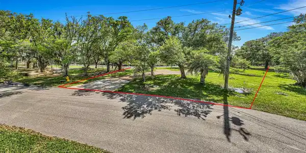 10297 Eagle Point Circle