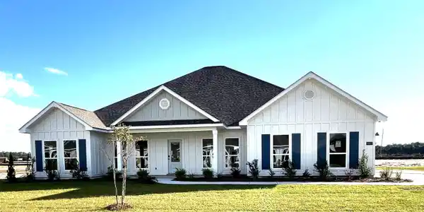 6613 Palm Pointe Drive