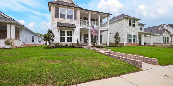Image 3: 129GrandeViewDr.-4