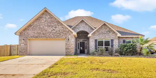 1027 Brackish Place