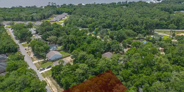 Lot 2303 Oak Street