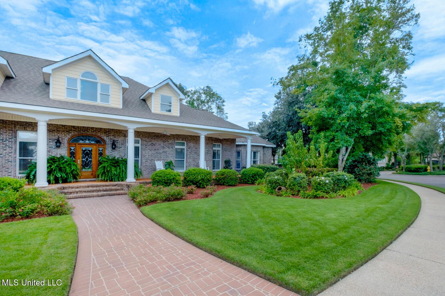 Image 2: 770destinyplnt-finals-46