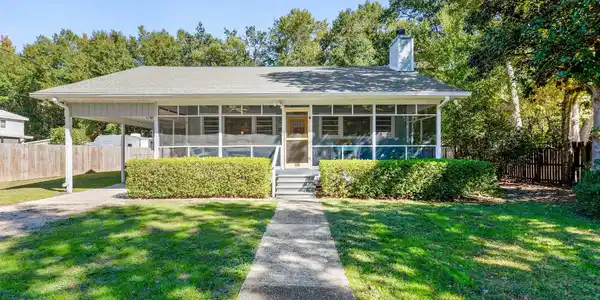530 Meadow Lane