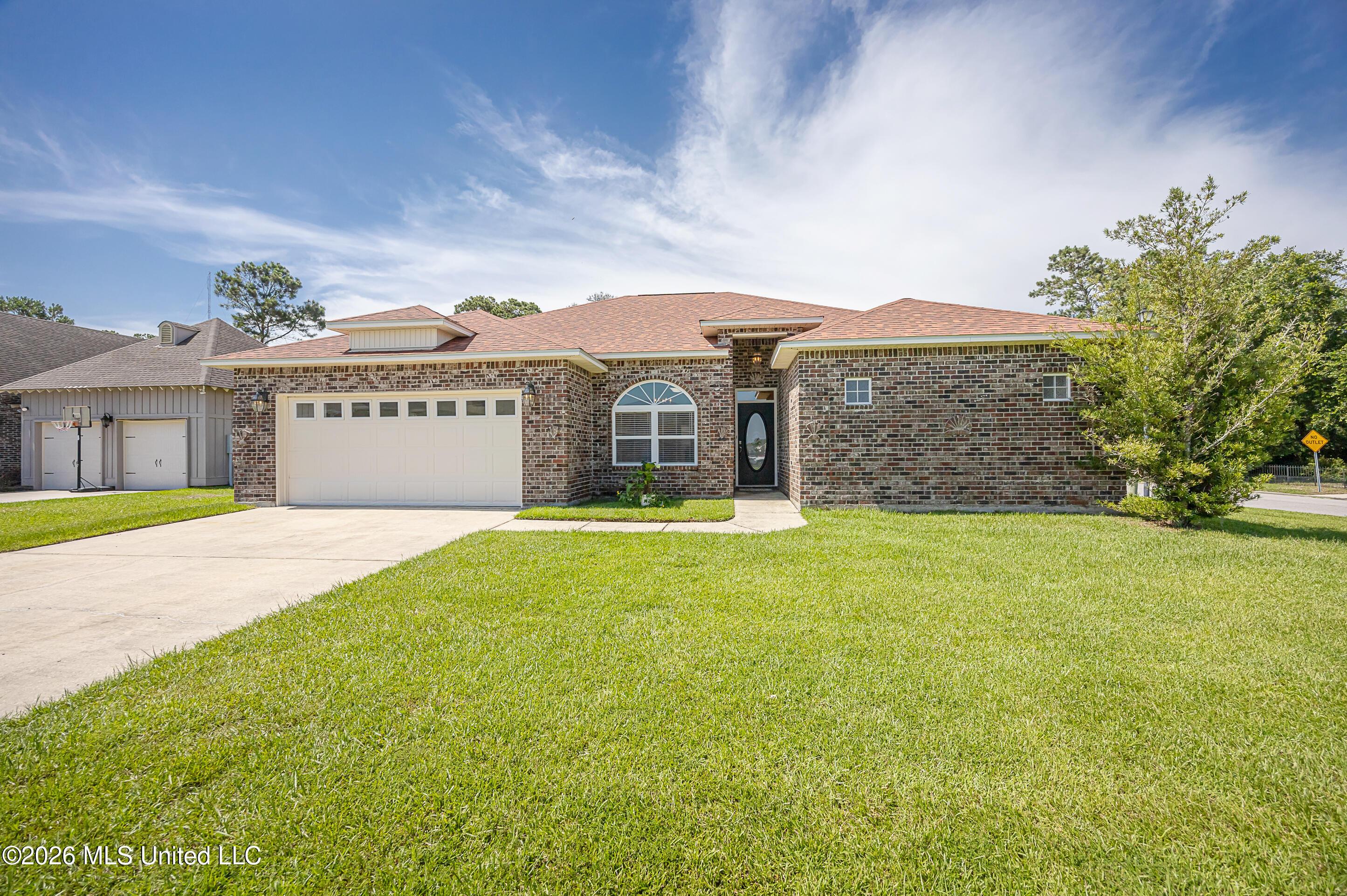Image 3: Exterior Front