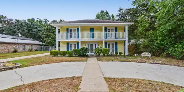 312 Westview Drive