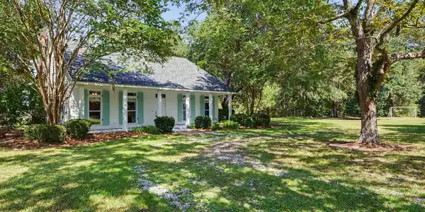 5526 Lancaster Lane