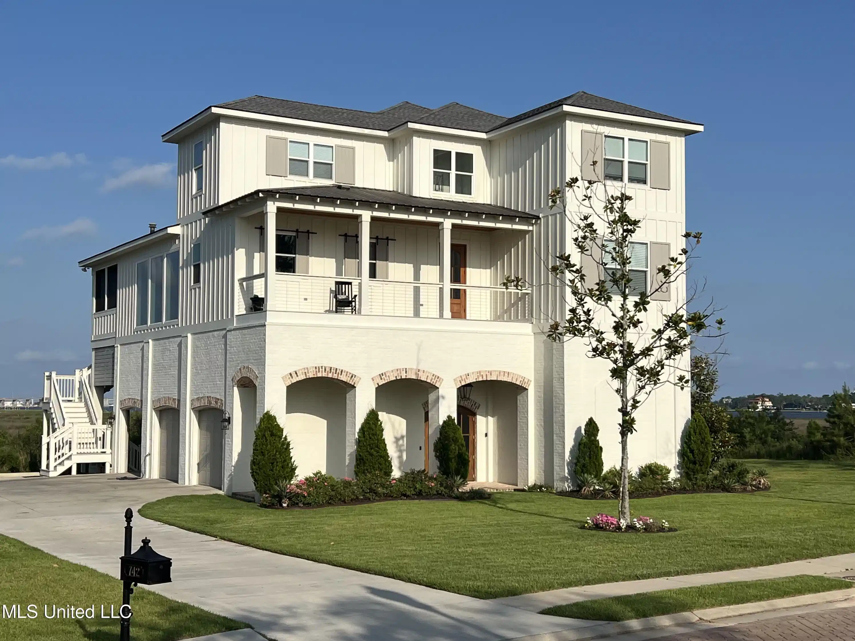 Image 1: Front Elevation