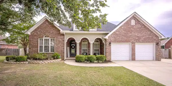 1412 Shelby Lane