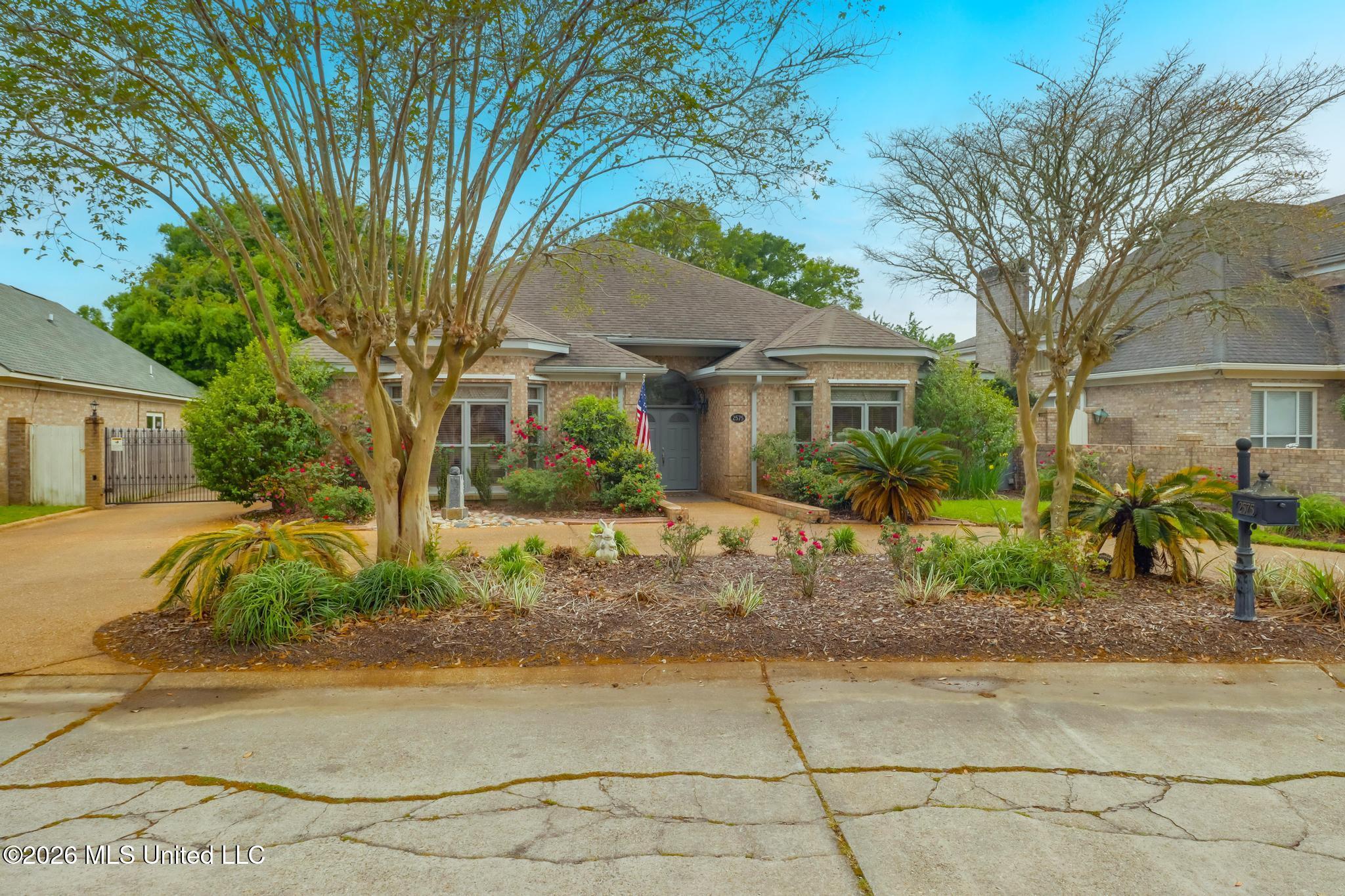 Image 3: Home