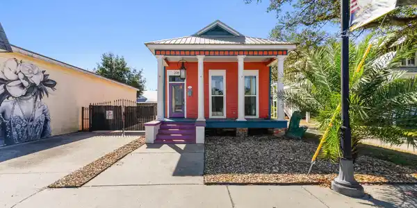 206 Main Street