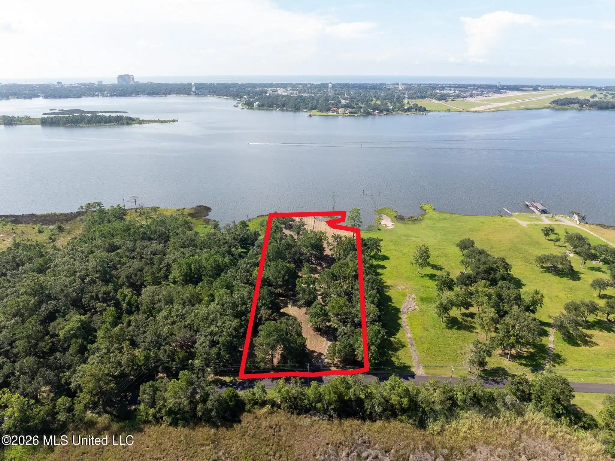 Image 1: DJI_20250820102148_0023_D