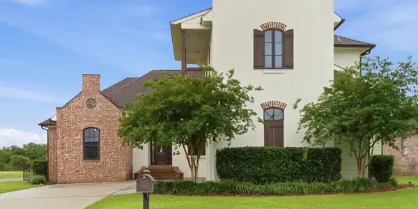 408 Fly-away Court