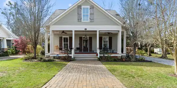 1110 La Fontaine Street
