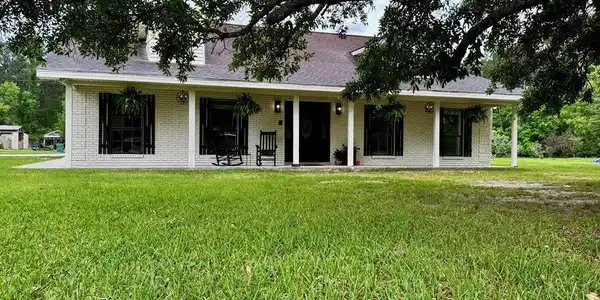 3099 Longfellow Drive